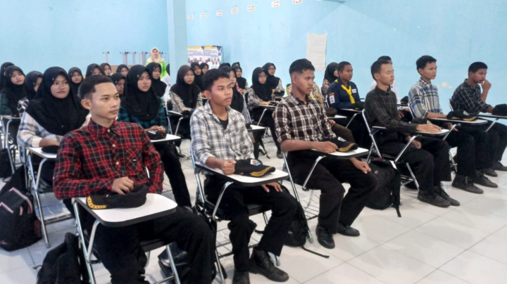 Pembukaan Kegiatan Latihan Dasar Kepemimpinan Murid SMKN 1 Kandanghaur